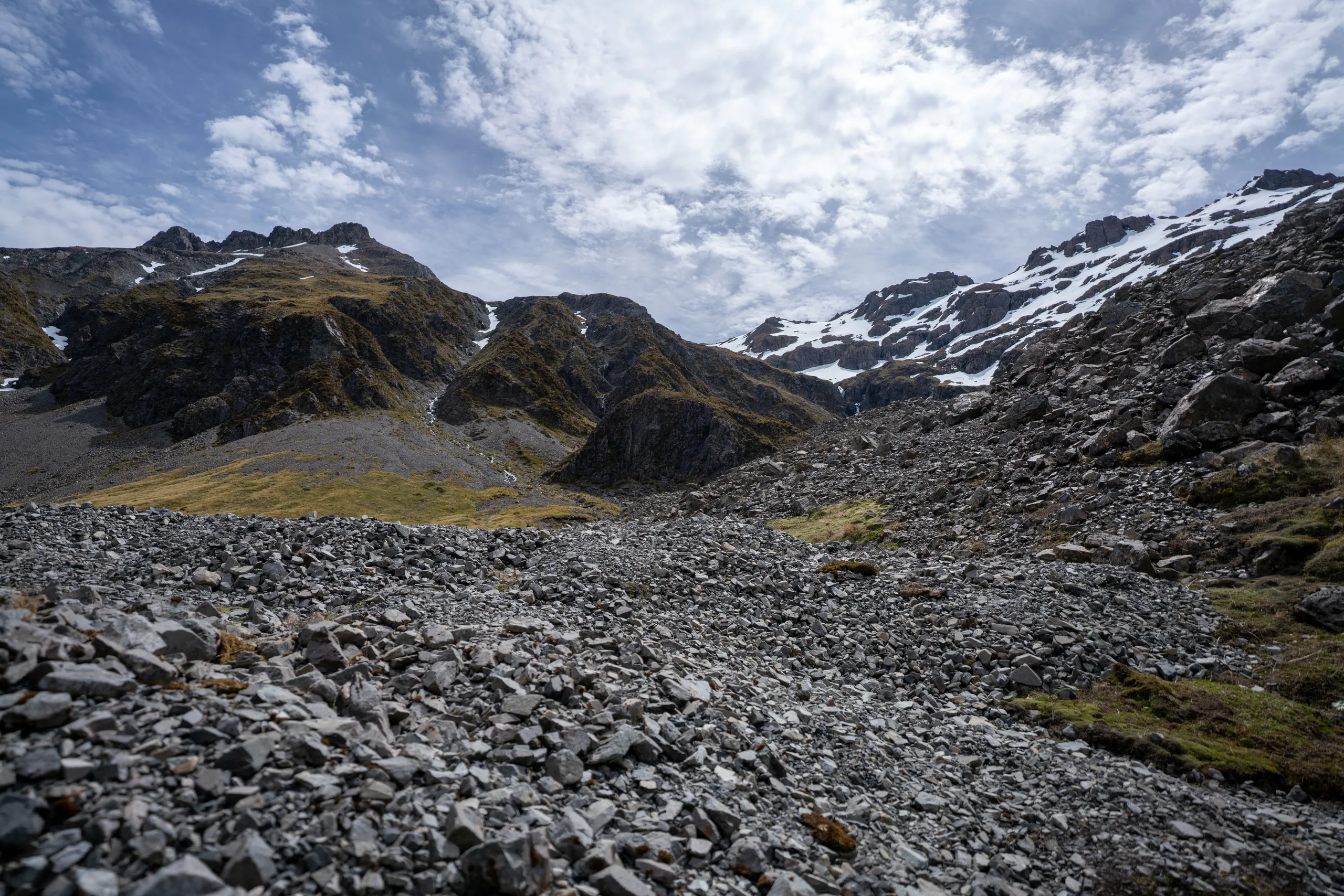 Rockfall near Taruahuna Pass